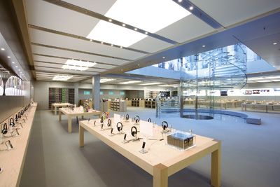 applestore_5thave_int1_400.jpg