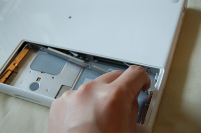 macbook_070505_03.jpg